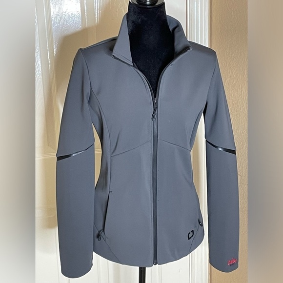 OGIO ® Ladies Exaction Soft Shell Jacket XS​​​​​​​​​ - Picture 6 of 13
